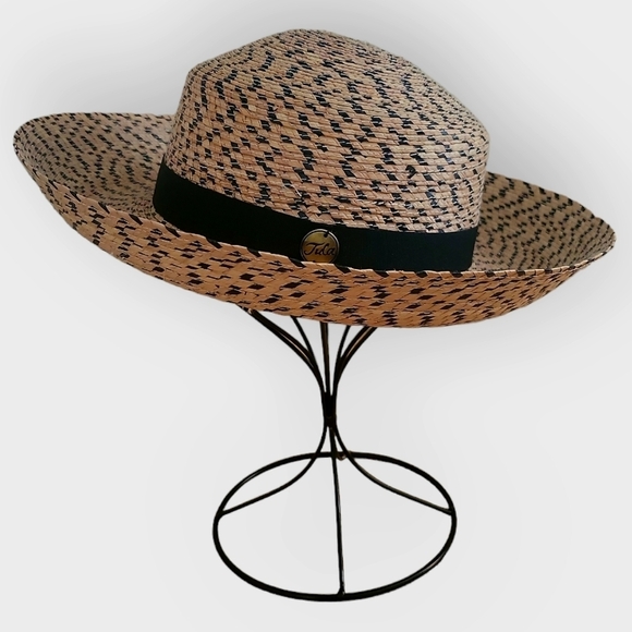 Tula Austin Texas Palm Straw Kettle Brim Hat 22 inch